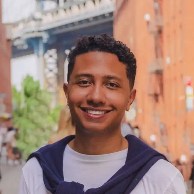 Andres's profile picture on Pangea, the world's largest fractional talent marketplace.