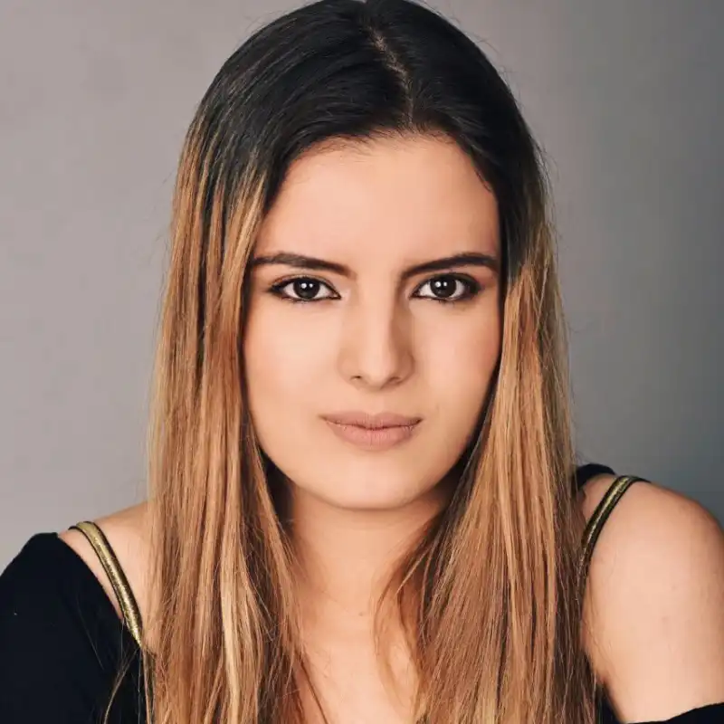 Alejandra's profile picture on Pangea, the world's largest fractional talent marketplace.