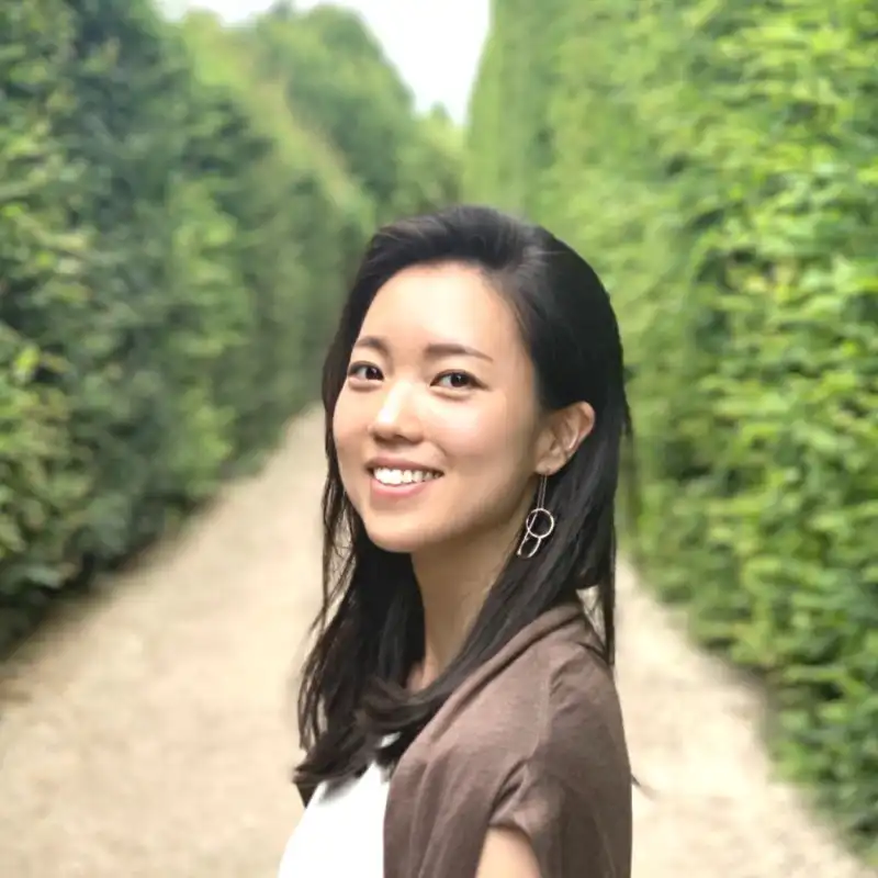 June's profile picture on Pangea, the world's largest fractional talent marketplace.