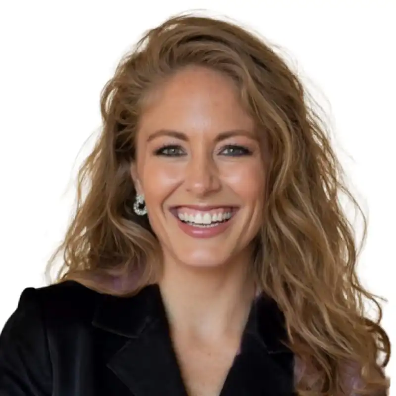 Valerie Lynn's profile picture on Pangea, the world's largest fractional talent marketplace.