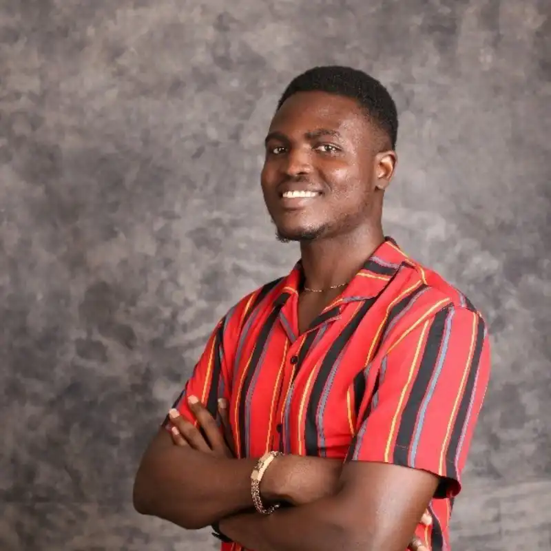 Oladosu's profile picture on Pangea, the world's largest fractional talent marketplace.