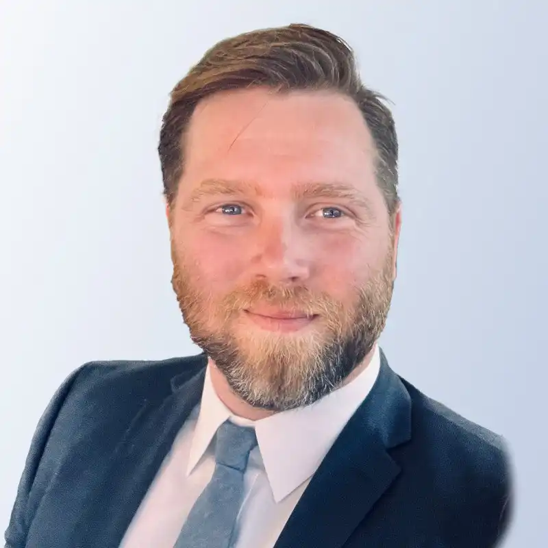 Vladimir's profile picture on Pangea, the world's largest fractional talent marketplace.