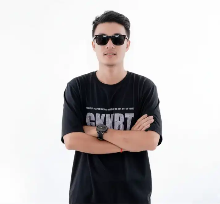 Justin's profile picture on Pangea, the world's largest fractional talent marketplace.