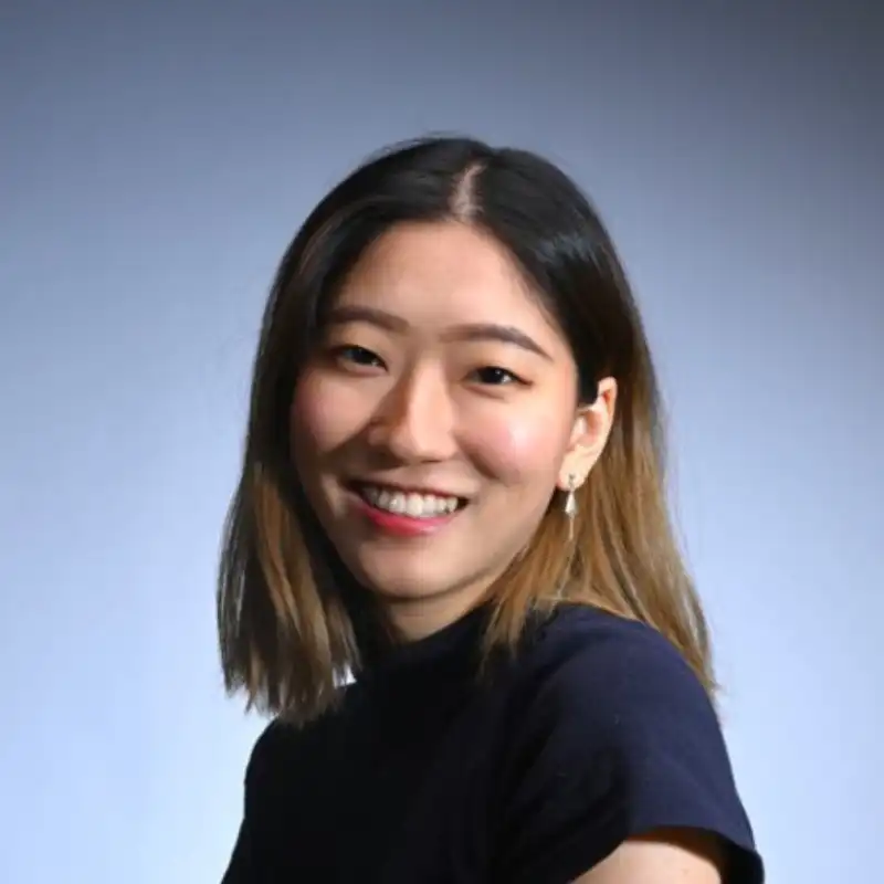 Anna's profile picture on Pangea, the world's largest fractional talent marketplace.