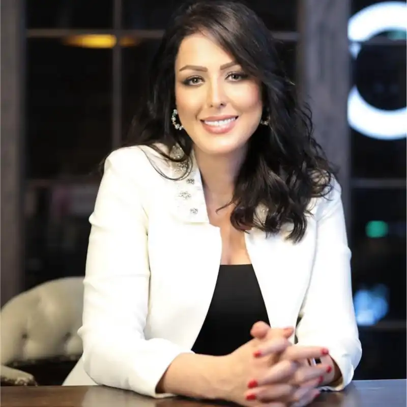 Lara's profile picture on Pangea, the world's largest fractional talent marketplace.