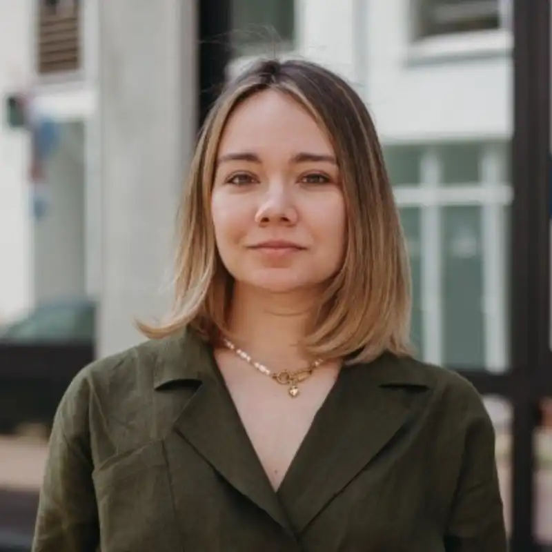 Valeria's profile picture on Pangea, the world's largest fractional talent marketplace.