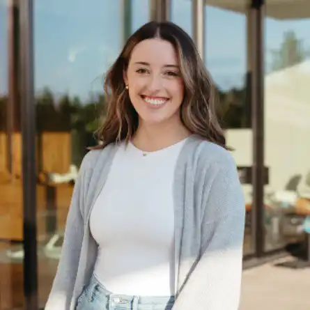 Natalie's profile picture on Pangea, the world's largest fractional talent marketplace.