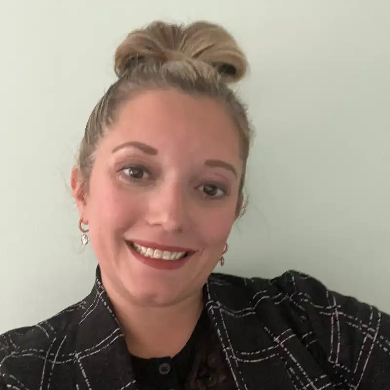 Katie's profile picture on Pangea, the world's largest fractional talent marketplace.