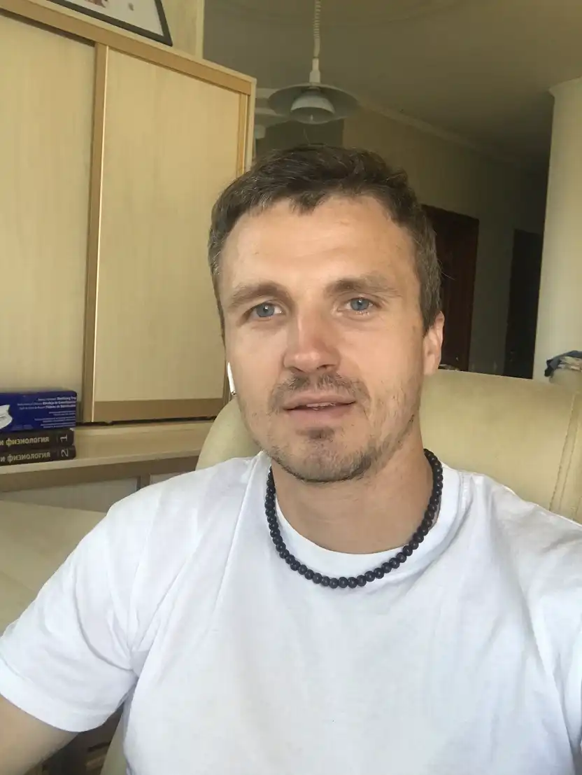 Yevhen's profile picture on Pangea, the world's largest fractional talent marketplace.