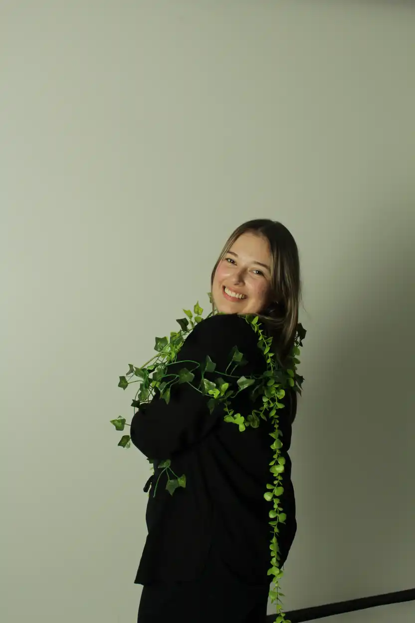 Sarah's profile picture on Pangea, the world's largest fractional talent marketplace.