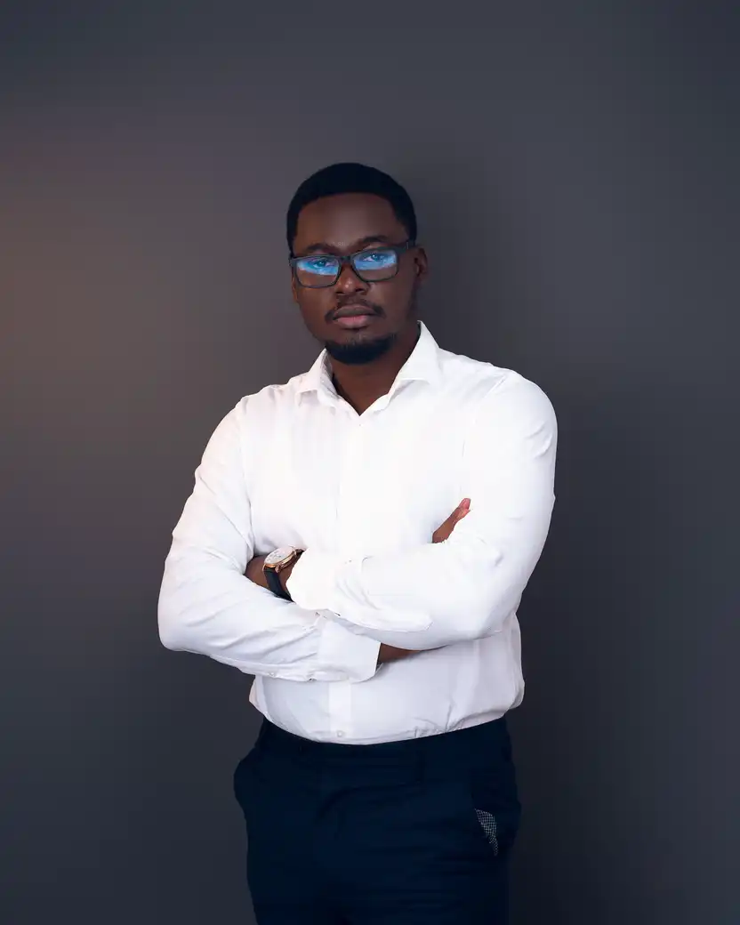 Oluwatosin's profile picture on Pangea, the world's largest fractional talent marketplace.