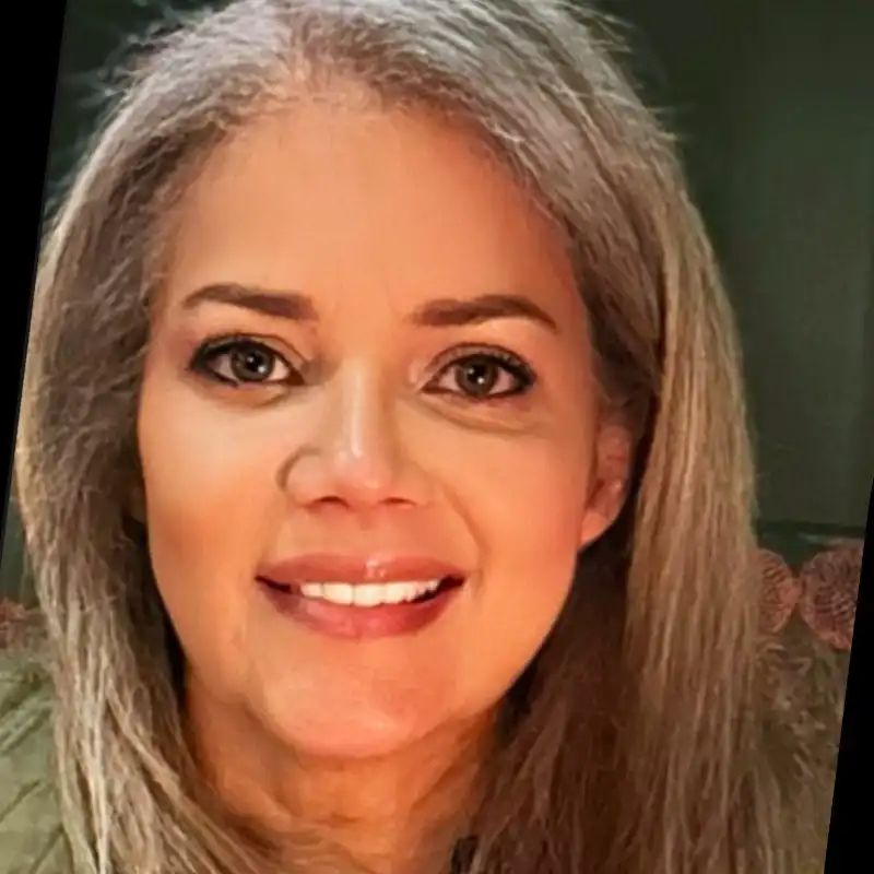 Rose's profile picture on Pangea, the world's largest fractional talent marketplace.