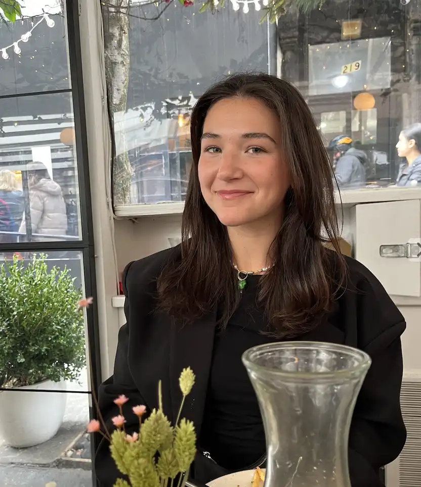 Rosemary's profile picture on Pangea, the world's largest fractional talent marketplace.