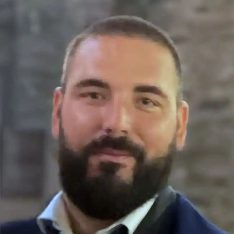 Blagoja's profile picture on Pangea, the world's largest fractional talent marketplace.