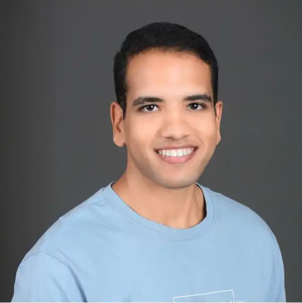 Mo's profile picture on Pangea, the world's largest fractional talent marketplace.