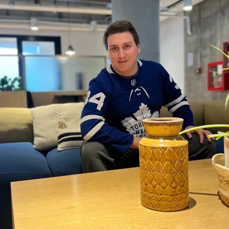 Nahuel Alejandro's profile picture on Pangea, the world's largest fractional talent marketplace.