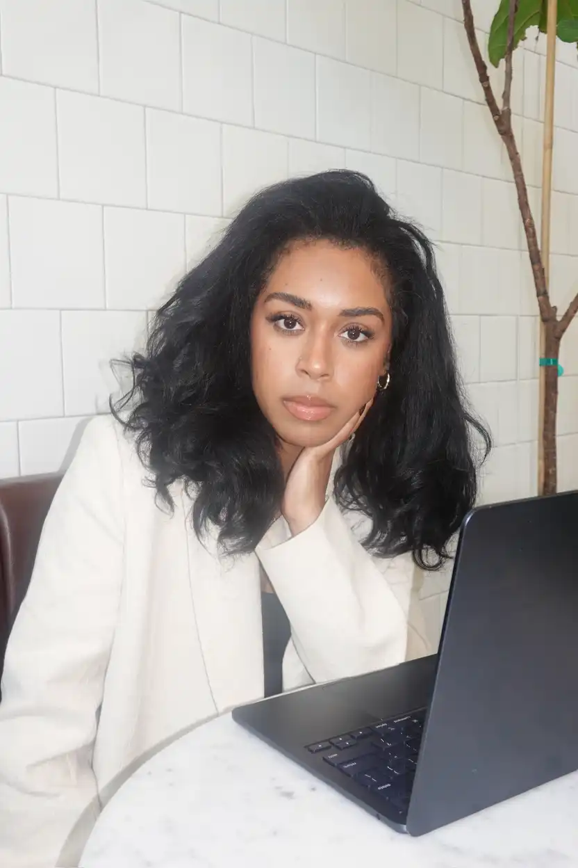 Lindsey's profile picture on Pangea, the world's largest fractional talent marketplace.