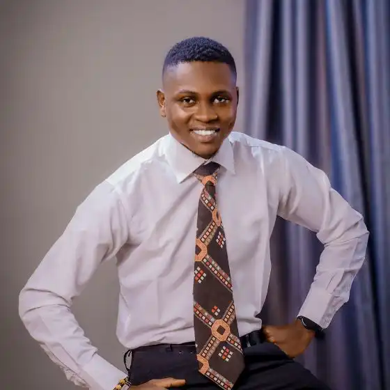 Courage's profile picture on Pangea, the world's largest fractional talent marketplace.