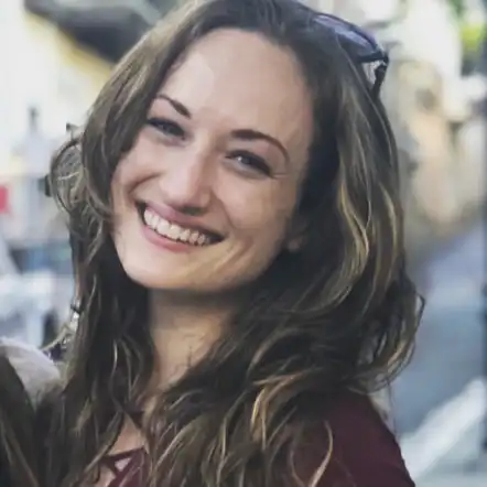 Karina's profile picture on Pangea, the world's largest fractional talent marketplace.