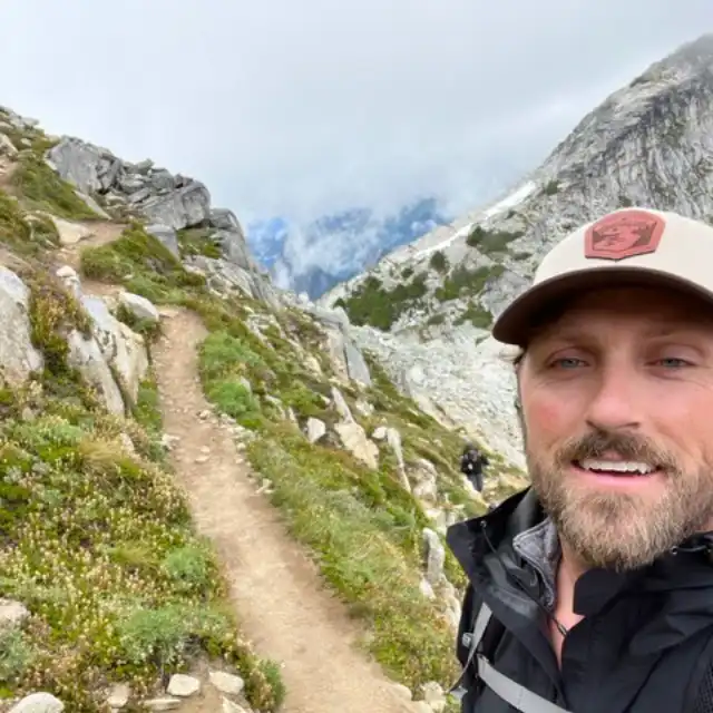 Andy's profile picture on Pangea, the world's largest fractional talent marketplace.