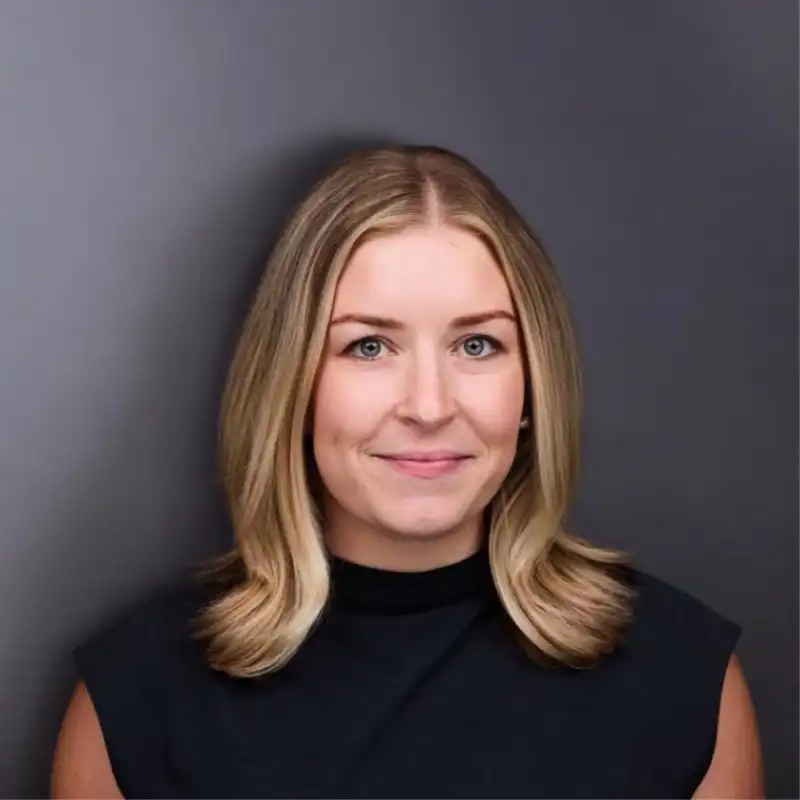 Nicole's profile picture on Pangea, the world's largest fractional talent marketplace.