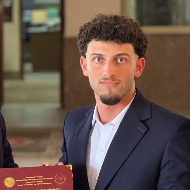 Osamah's profile picture on Pangea, the world's largest fractional talent marketplace.