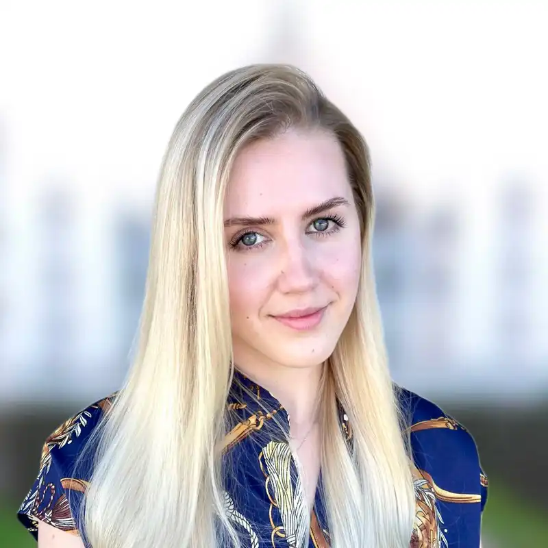 Ida's profile picture on Pangea, the world's largest fractional talent marketplace.