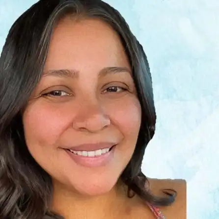 Mayra's profile picture on Pangea, the world's largest fractional talent marketplace.