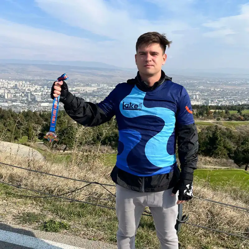 Ilia's profile picture on Pangea, the world's largest fractional talent marketplace.