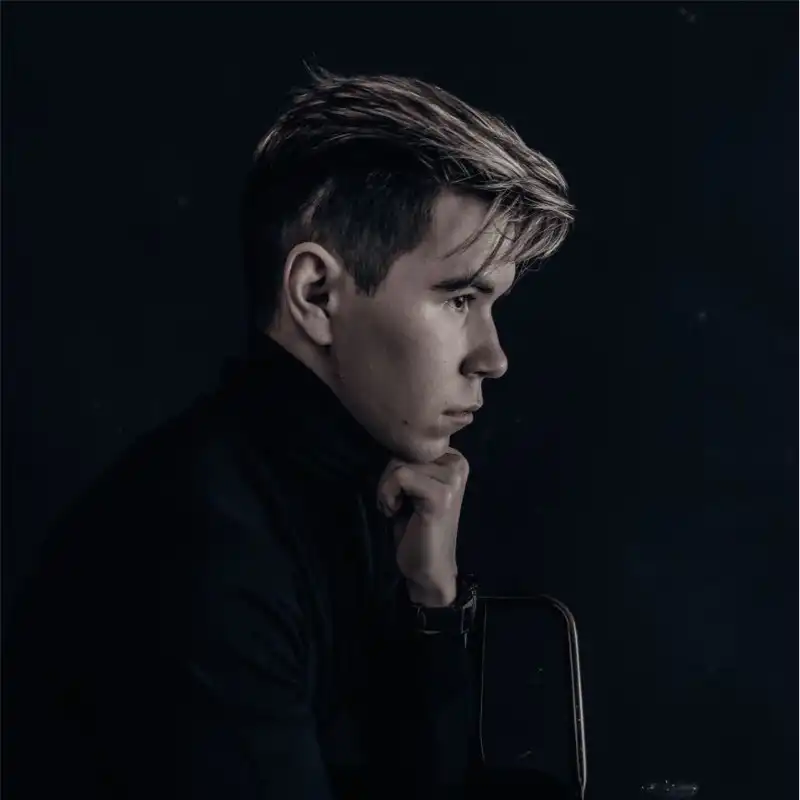 Daniel's profile picture on Pangea, the world's largest fractional talent marketplace.