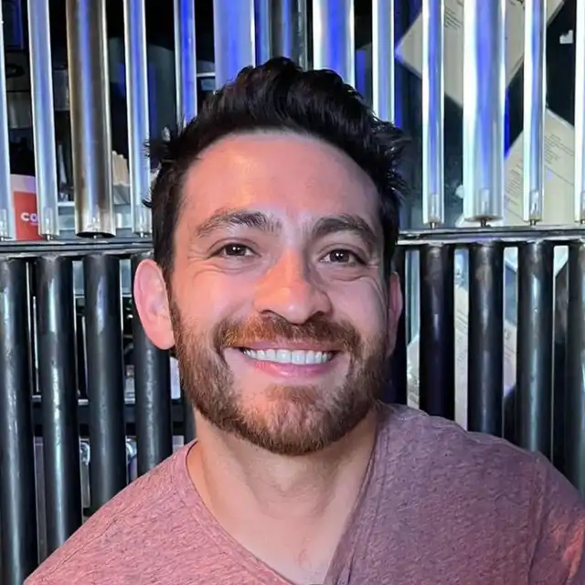 Sonny's profile picture on Pangea, the world's largest fractional talent marketplace.