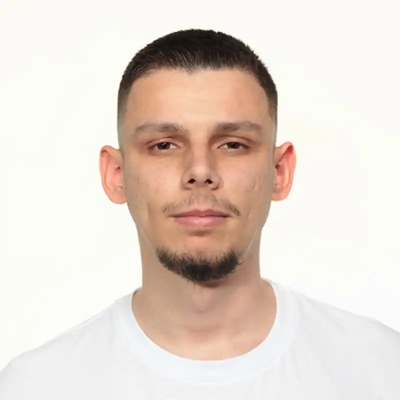 Ardit's profile picture on Pangea, the world's largest fractional talent marketplace.