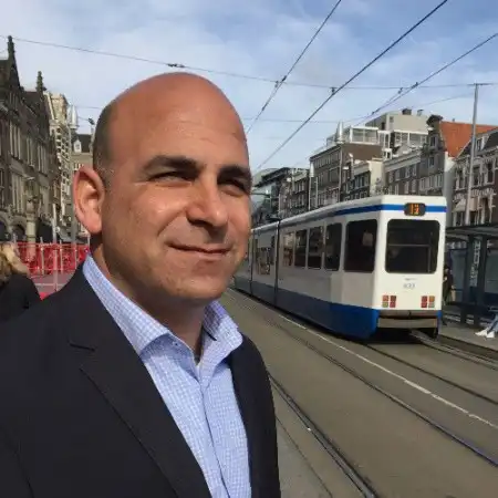 Tomer's profile picture on Pangea, the world's largest fractional talent marketplace.