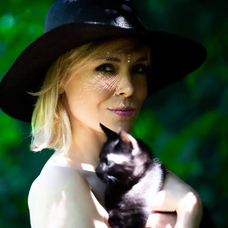 Klaudia's profile picture on Pangea, the world's largest fractional talent marketplace.