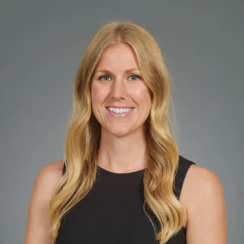 Sara's profile picture on Pangea, the world's largest fractional talent marketplace.