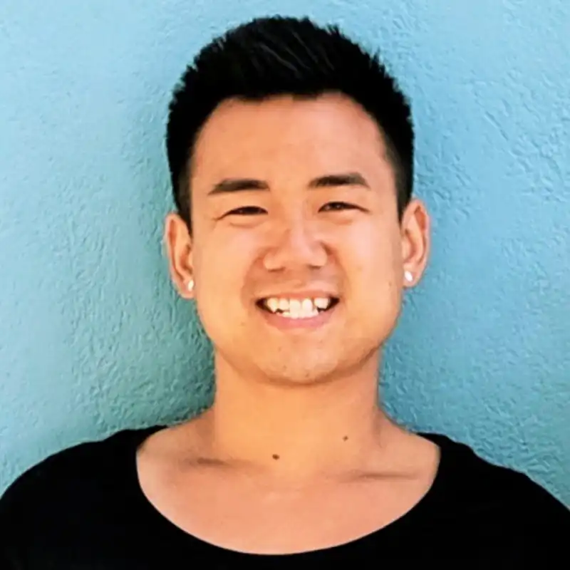 Vinh's profile picture on Pangea, the world's largest fractional talent marketplace.