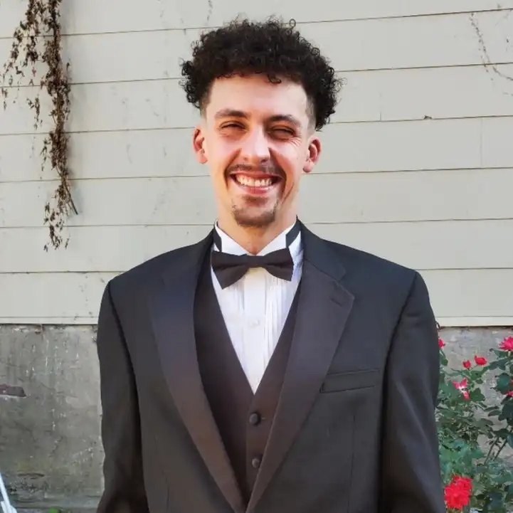 Zachary's profile picture on Pangea, the world's largest fractional talent marketplace.