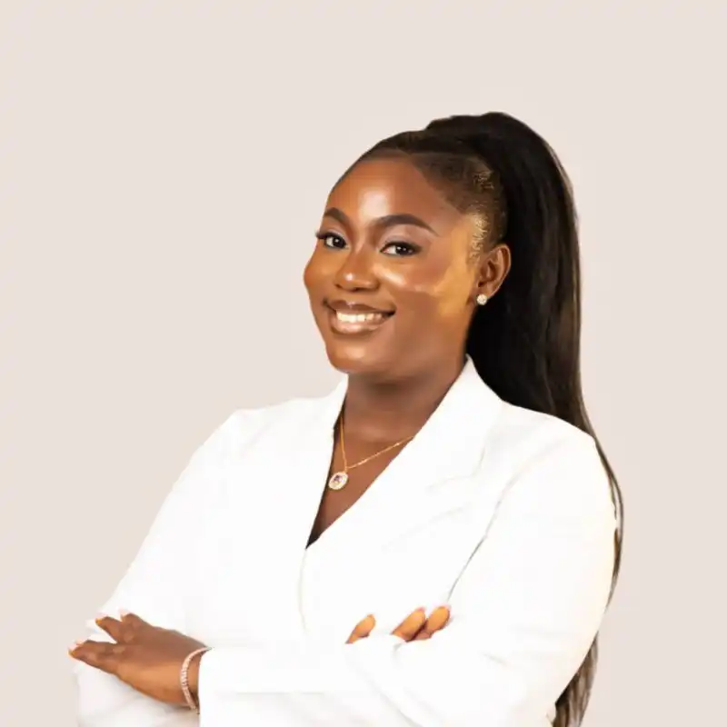 Chiamaka's profile picture on Pangea, the world's largest fractional talent marketplace.