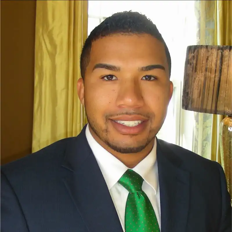 Marshell's profile picture on Pangea, the world's largest fractional talent marketplace.