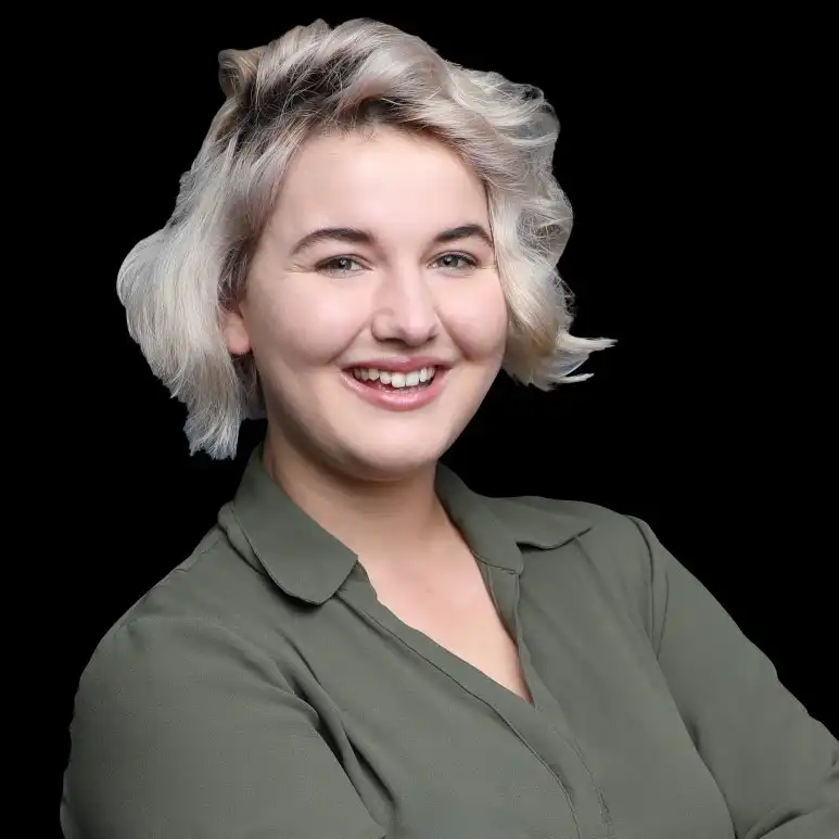 Sonia's profile picture on Pangea, the world's largest fractional talent marketplace.