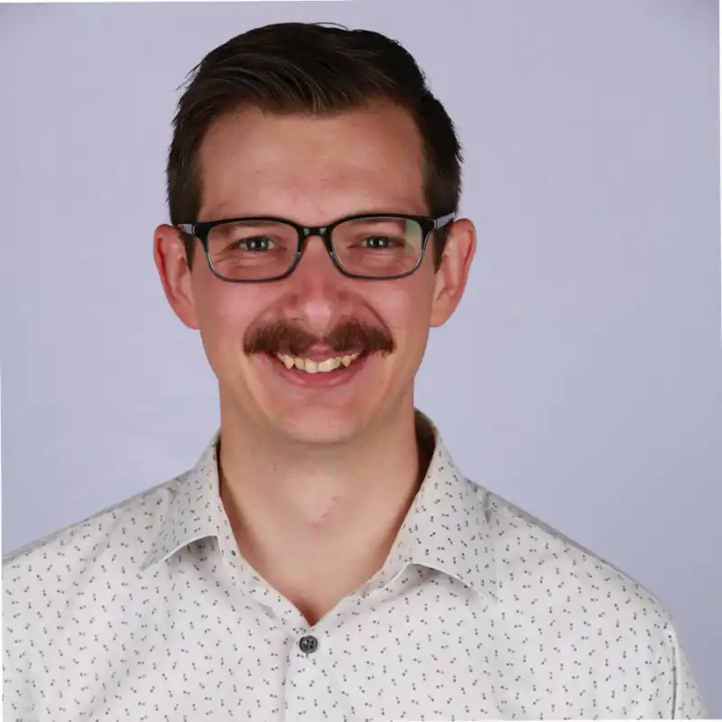 Henry's profile picture on Pangea, the world's largest fractional talent marketplace.